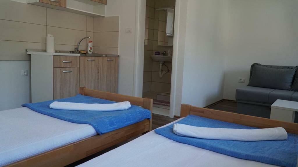 M2 Apartmani Требинье Экстерьер фото